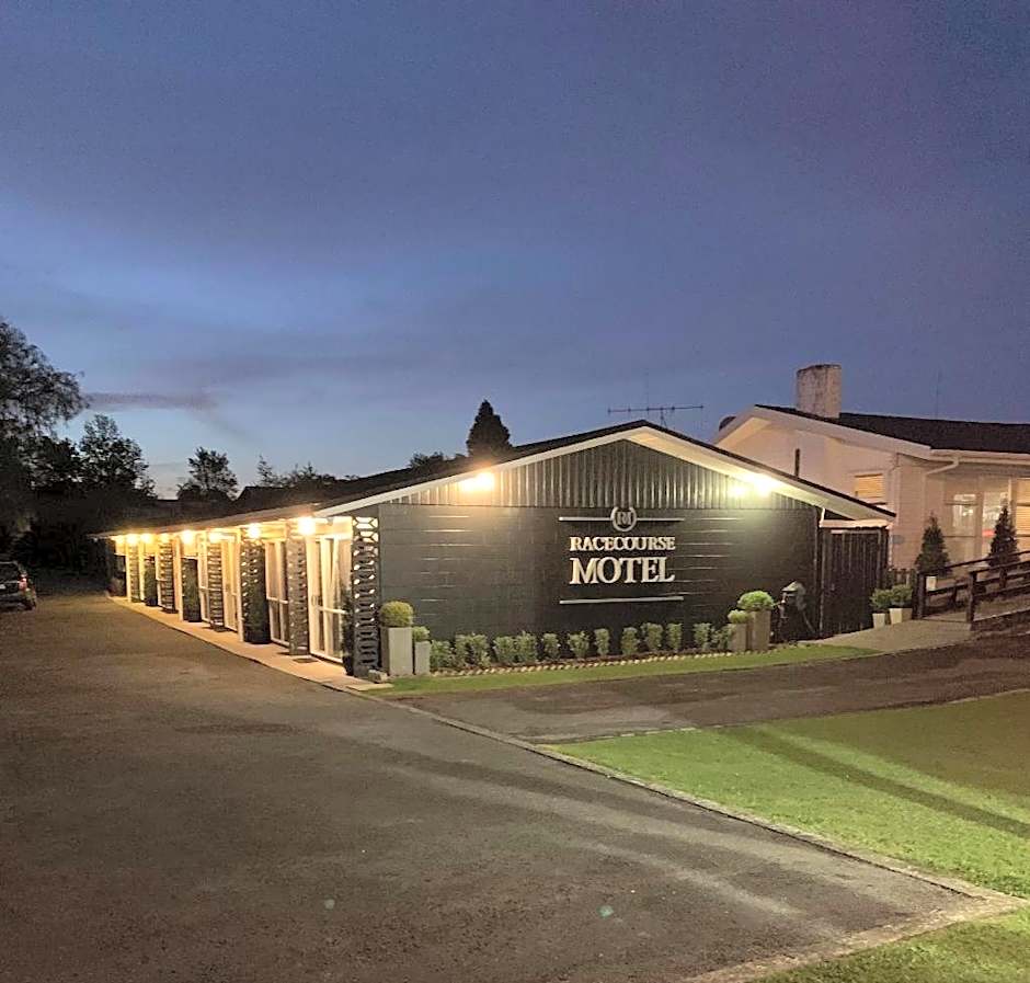 Racecourse Motel