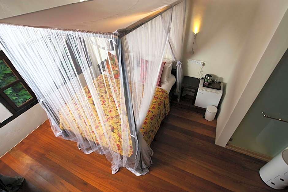 Muntri Grove Hotel