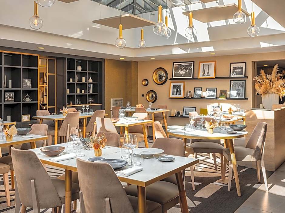 Niepce Paris, Curio Collection By Hilton