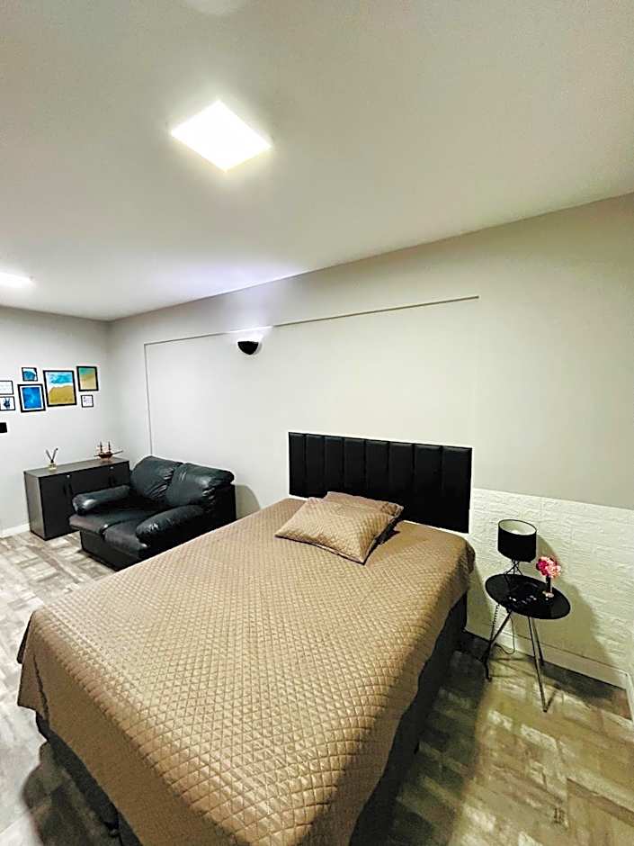 Flat -Hidromassagem privativa e Piscina a 500 mts da praia