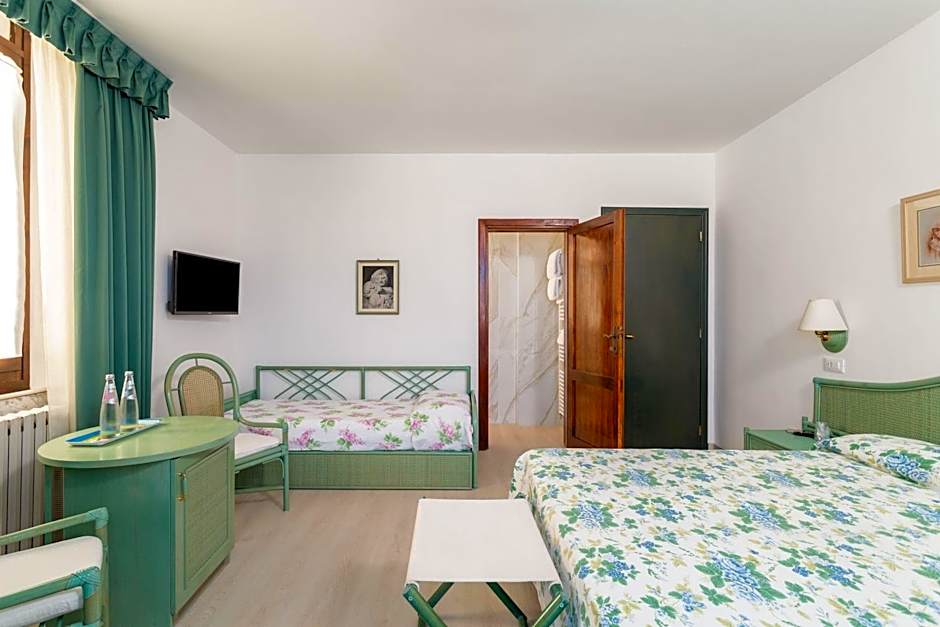 Hotel Sonia