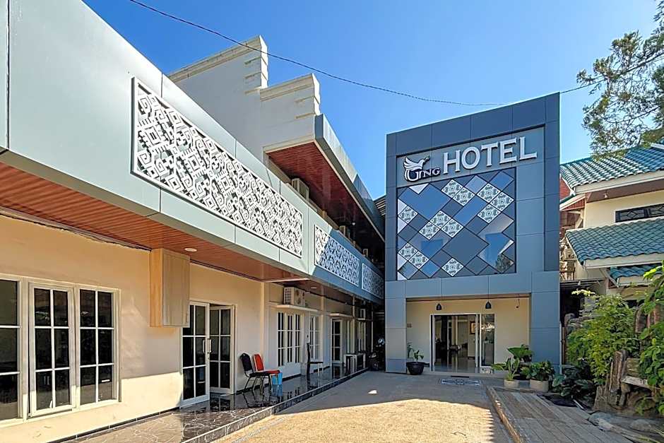 RedDoorz Plus at GNG Hotel El Tari Airport Kupang