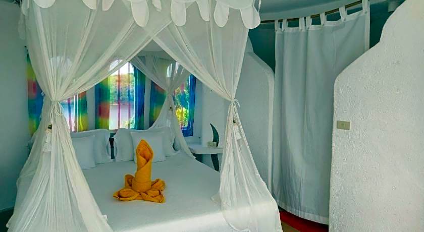 Al Faro Cosmio Hotel