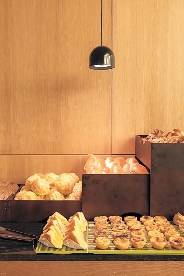 Lumen Hotel & The Lisbon Light Show