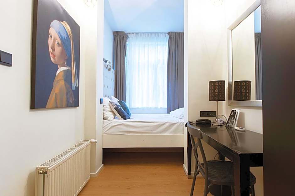 Quentin Amsterdam Hotel