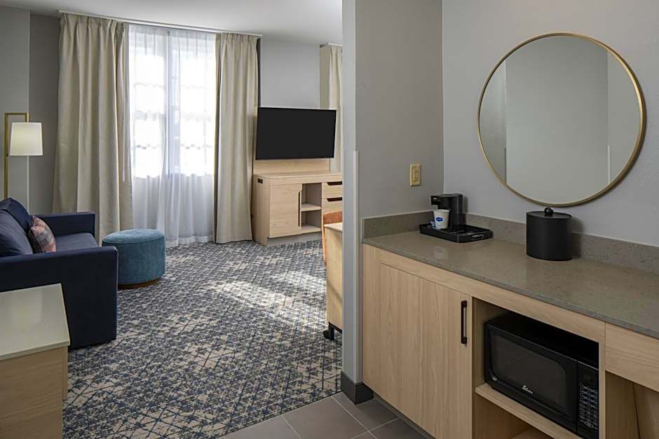 Hampton Inn By Hilton And Suites Montgomery-Downtown