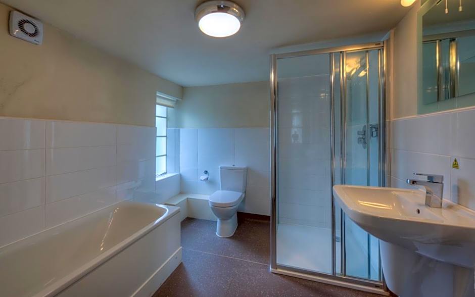 White Rabbit by Chef & Brewer Collection