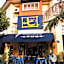 Mode Inn Icon City