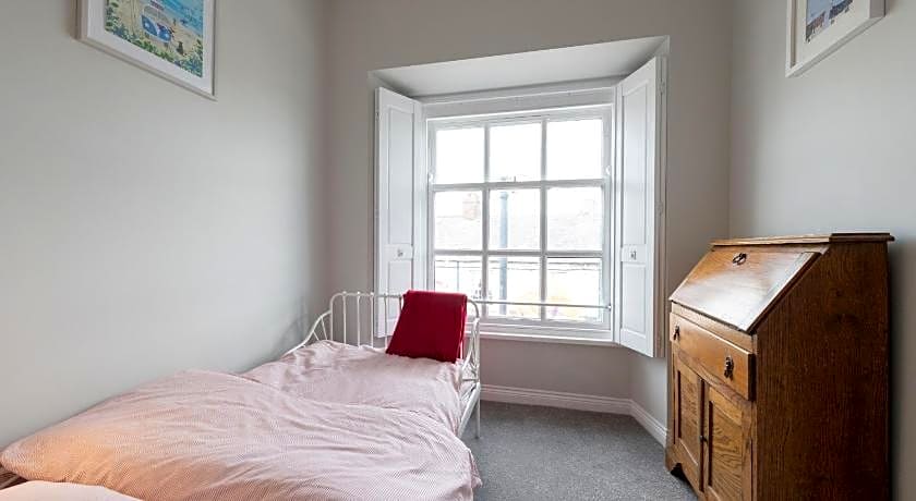 Hamilton House Holiday Apartments