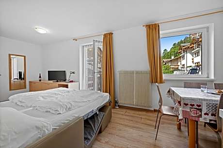 Two-Bedroom Apartment (5 people)