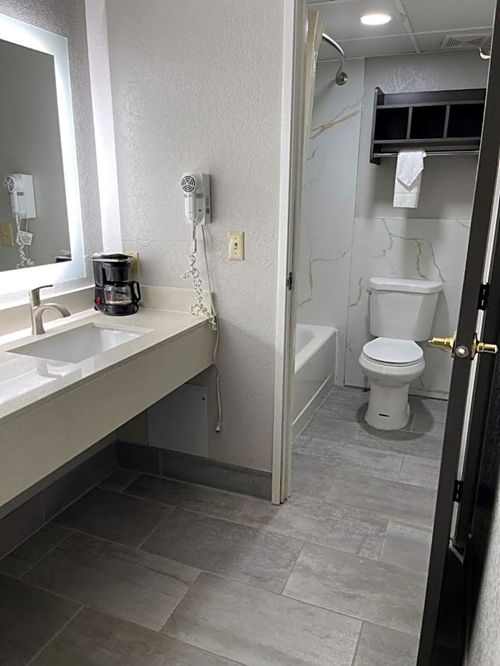Hometown Inn And Suites Belle Plaine