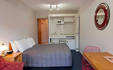 Double Room with Bathtub