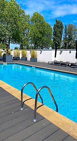 Golden Tulip Roissy Saint Witz