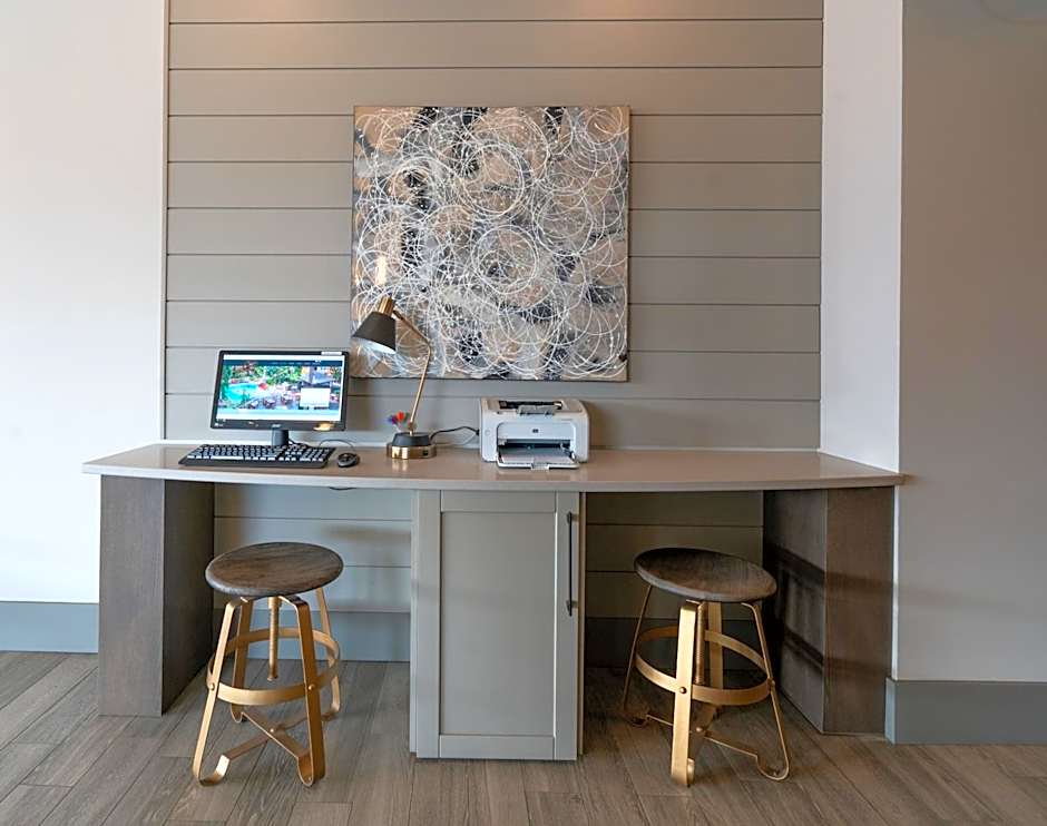 Prestige Vernon Lodge & Conference Centre