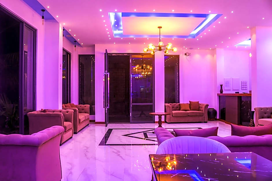 Ari Grand Hotel & Spa