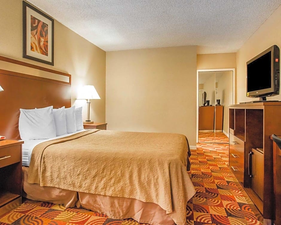 Quality Inn Redding near I-5