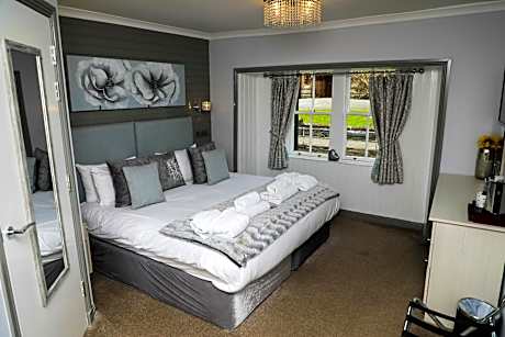 Classic King Main Building