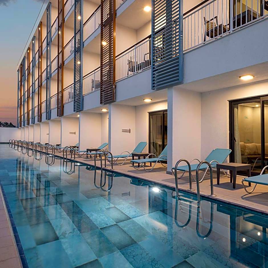 Arcanus Hotels Trendline Side