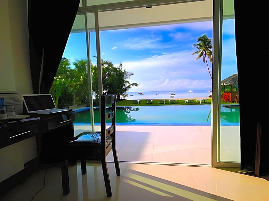 Bohol South Beach Hotel