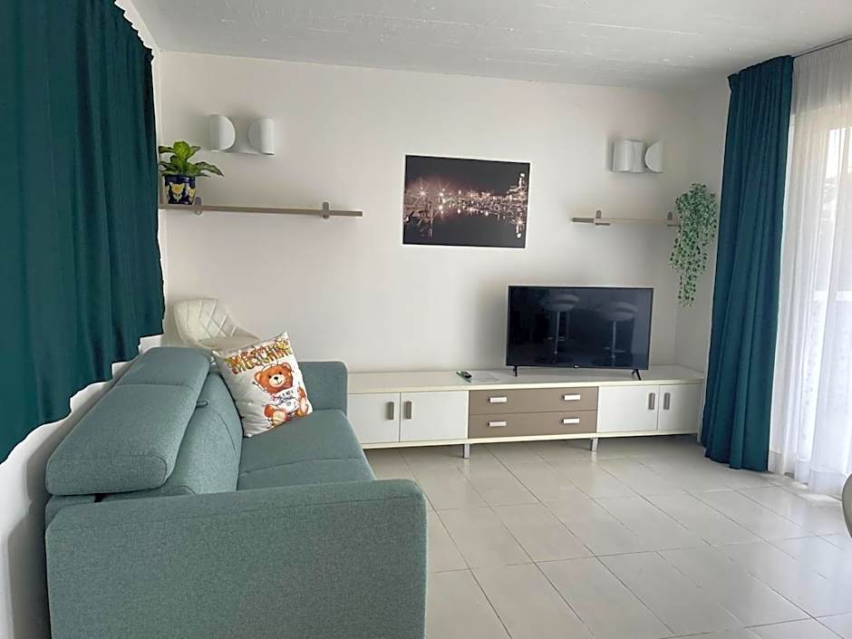 Aparthotel Holiday