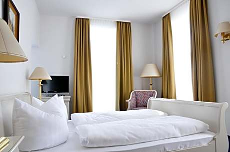 Superior Double Room with Balcony