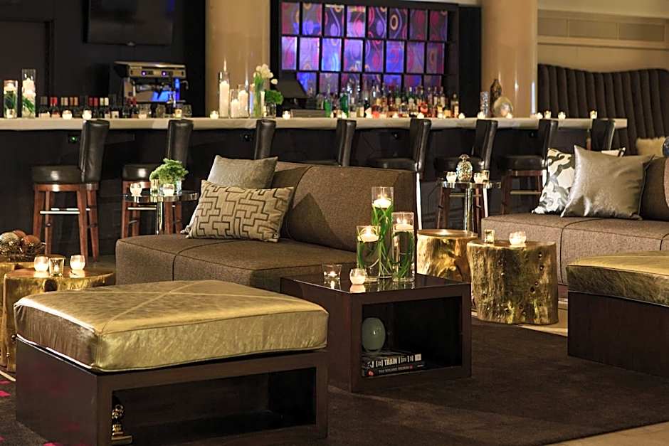 Renaissance by Marriott Denver Downtown City Center Hotel