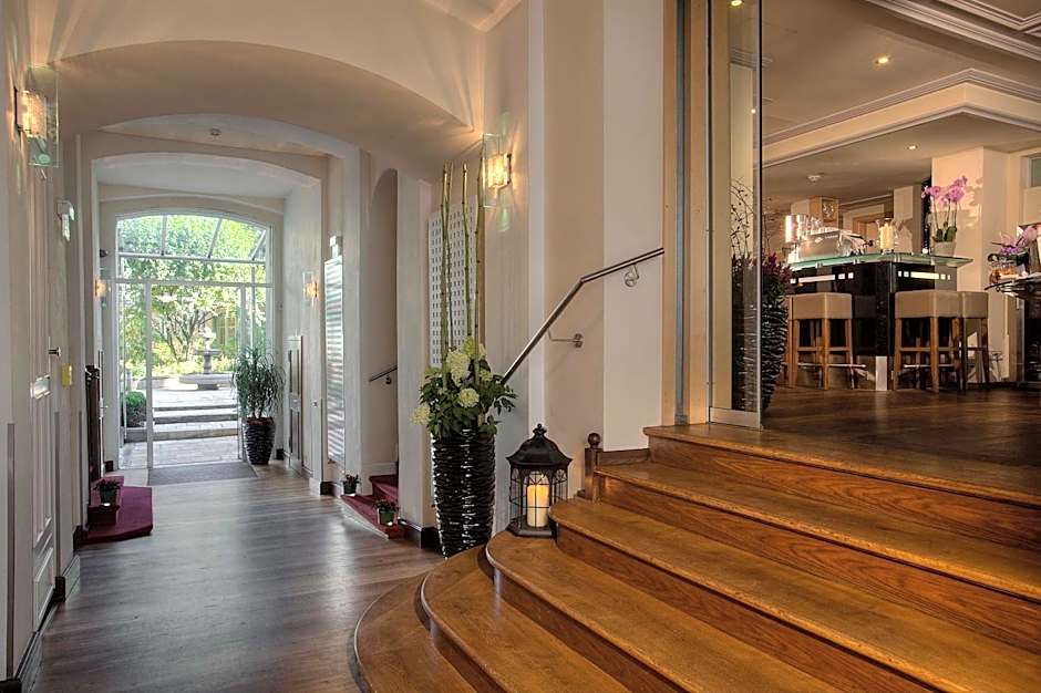 MAXIMILIAN MUNICH Apartments & Hotel