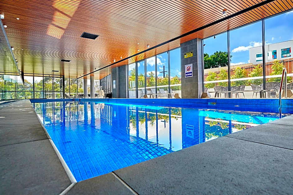 Melbourne Knox Central Apartment Hotel Official