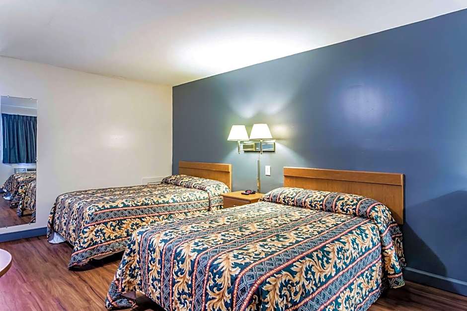 Brentwood Inn Richmond South