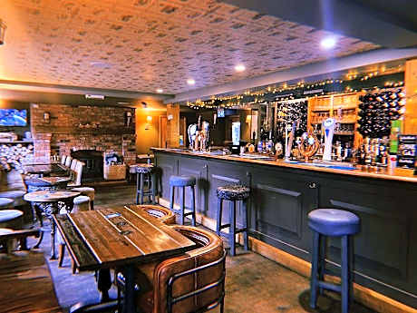 The Queens At Horton