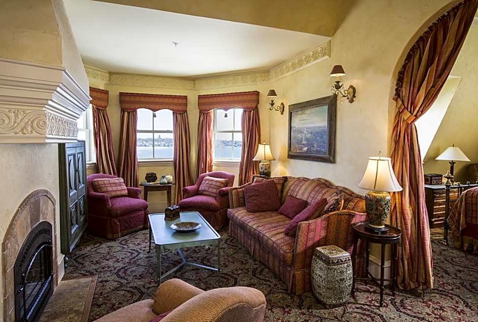 The Chanler at Cliff Walk