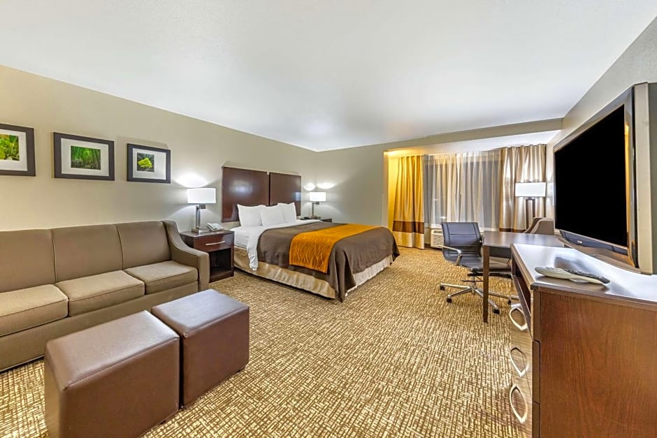 Comfort Inn & Suites Colton