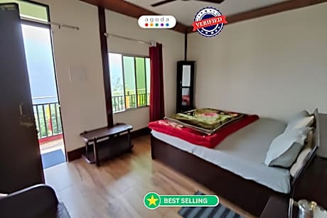 Goroomgo Snow hills Resort chopta