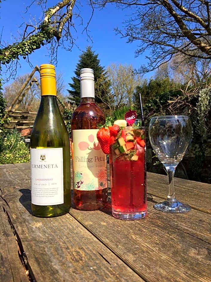 The Hoops Inn & Country Hotel