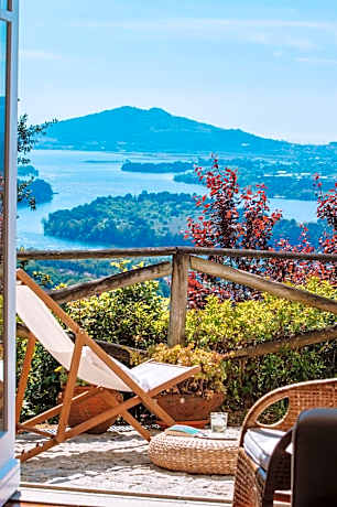 Just like Home - Number 8 em Quinta das Mineirinhas