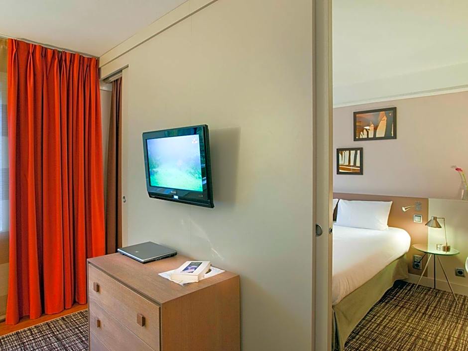 Residence Mercure Paris La Defense Grande Arche