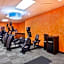La Quinta Inn & Suites by Wyndham Bowling Green