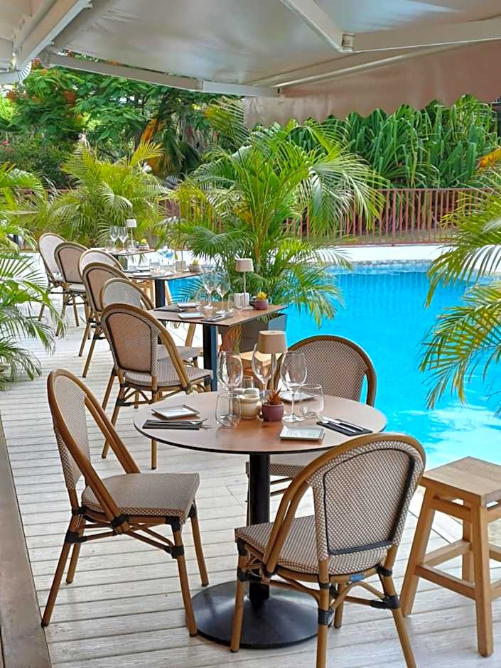 Palm Court Residence at Orient Bay -4 Stars
