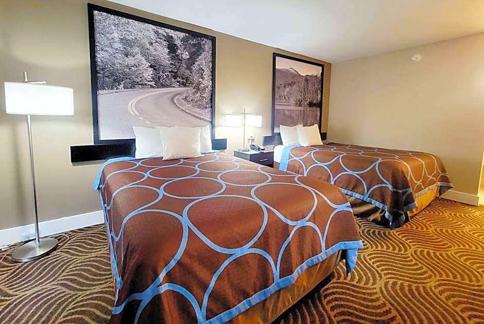 Super 8 by Wyndham Marion NC