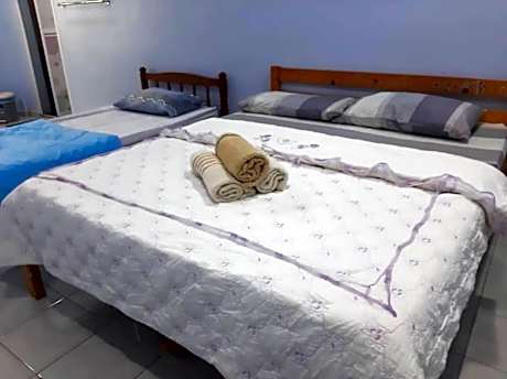 Deluxe Double Room with Extra Bed