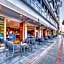 Numa Port Hotel