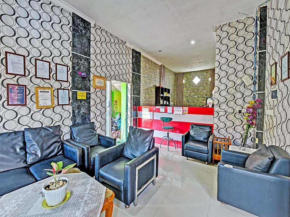 SPOT ON 91376 Hotel Bintang Flores