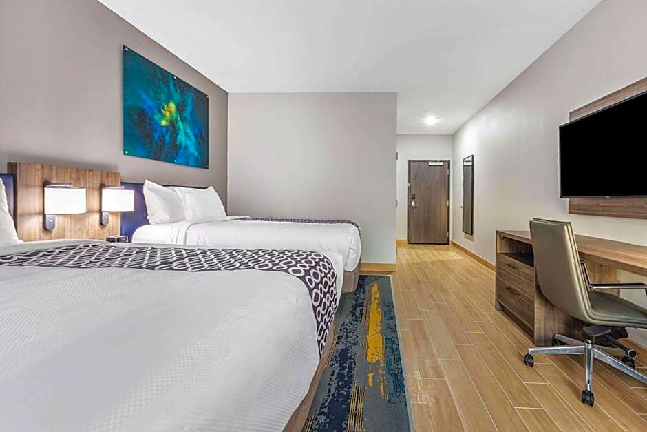 La Quinta Inn & Suites by Wyndham Galveston West Seawall