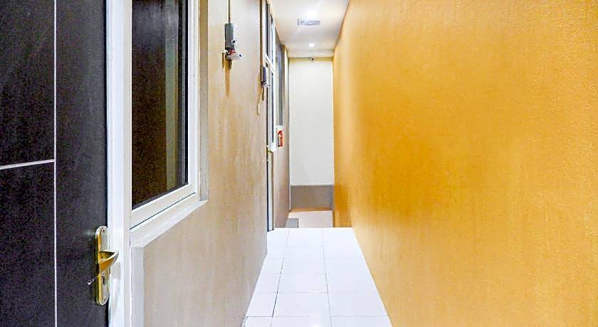 OYO 1217 Candi Residence