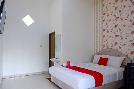 RedDoorz near RSUD Nganjuk