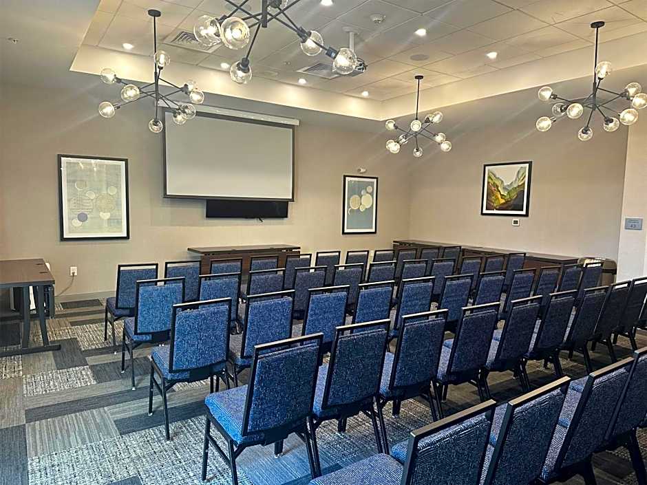 DoubleTree by Hilton Greenville Woodruff Road