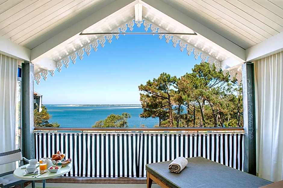 Hotel La Co(o)rniche