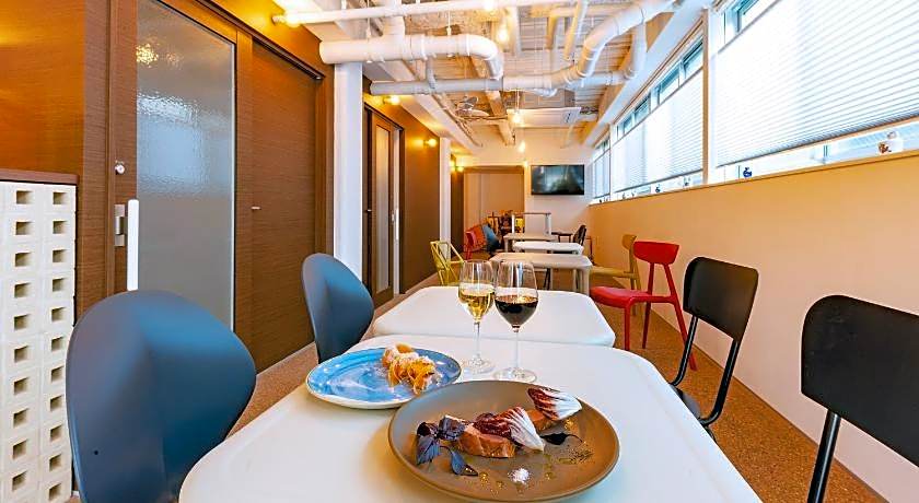 plat hostel keikyu kamakura wave