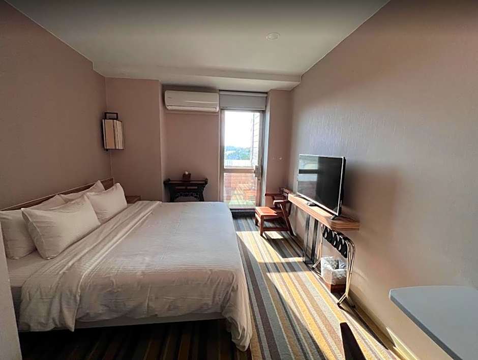 TAINAN JULIE'S GARDEN