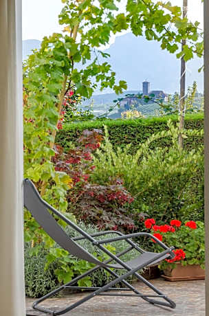Apartment with Castle View